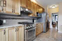 703 MASHKIG AVENUE | Ottawa Ontario | Slide Image Thirteen