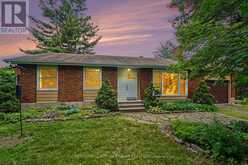 931 KEVIN CRESCENT | Ottawa Ontario | Slide Image One
