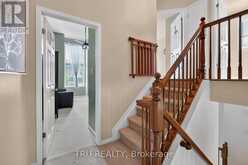 258 PARKROSE PRIVATE | Ottawa Ontario | Slide Image Eighteen