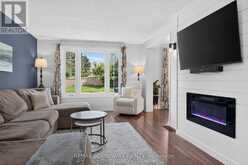 34 BINSCARTH CRESCENT | Ottawa Ontario | Slide Image Eight
