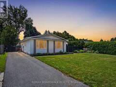 34 BINSCARTH CRESCENT Ottawa Ontario, K2L 1S1
