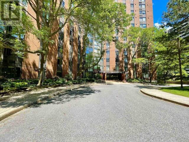 810 - 2871 RICHMOND ROAD Ottawa Ontario, K2B 8M5 - 2 Bedrooms Condo For Sale