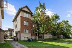 2 - 313 CRESTHAVEN DRIVE | Ottawa Ontario | Slide Image Three