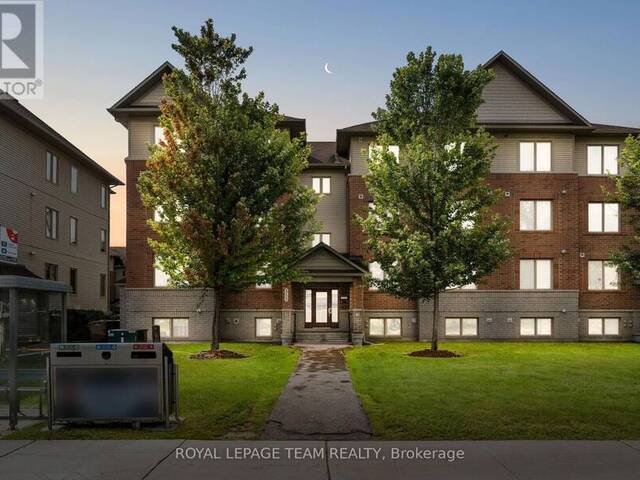 2 - 313 CRESTHAVEN DRIVE Ottawa Ontario, K2G 4R5 - 2 Bedrooms Condo For Sale