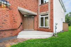 105 ROWALLEN PLACE | Ottawa Ontario | Slide Image Four
