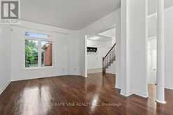 105 ROWALLEN PLACE | Ottawa Ontario | Slide Image Nine