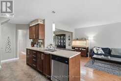 617 SPIKEMOSS PLACE | Ottawa Ontario | Slide Image Nine