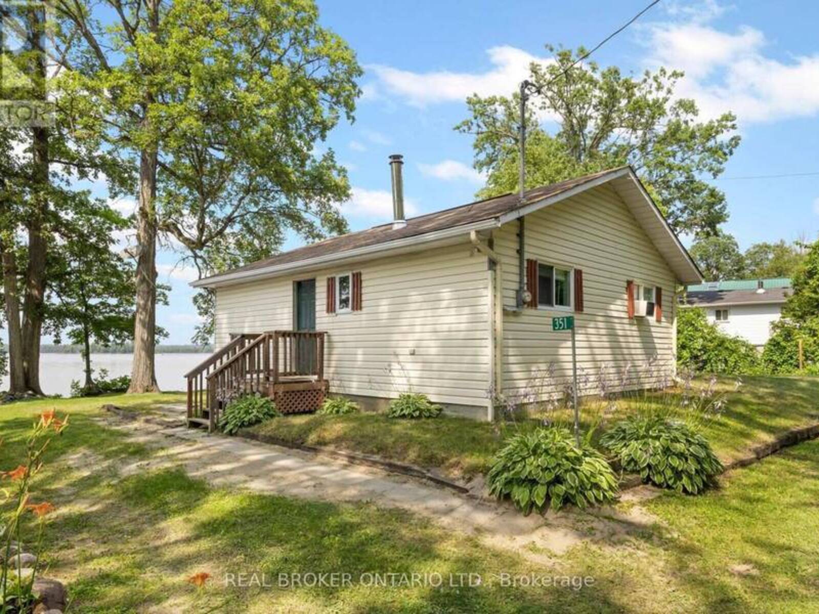 351 LEAVOY LANE, Renfrew, Ontario K7V 3Z8