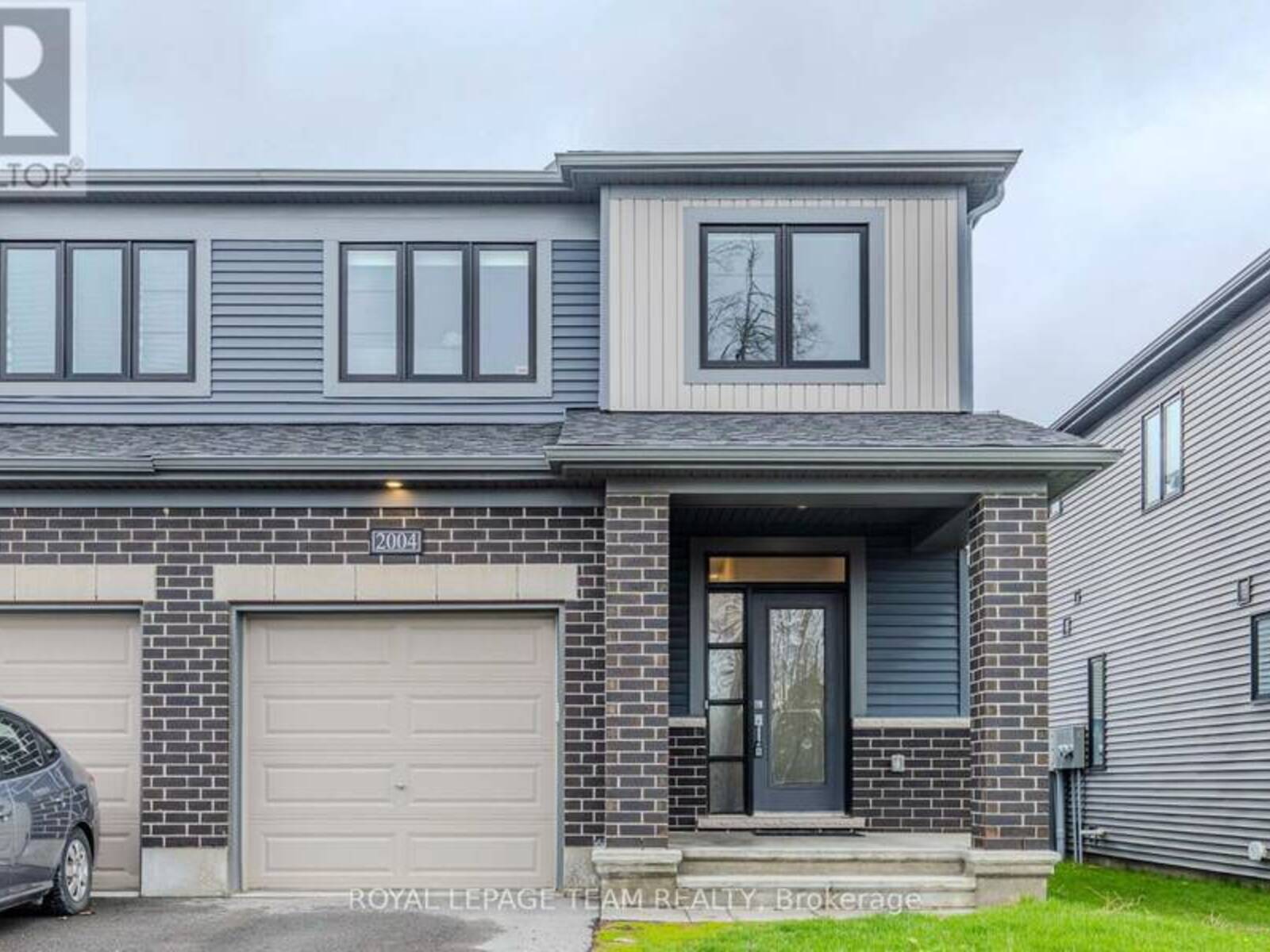 2004 CALTRA CRESCENT, Ottawa, Ontario K2J 6V4