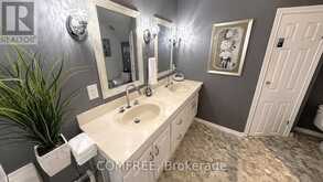 8950 BROWN ROAD | Niagara Falls Ontario | Slide Image Thirty-one