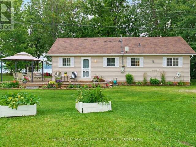 162 FLINTOFF BAY ROAD Perth Ontario, K7H 3C8 - 2 Bedrooms Waterfront Home For sale