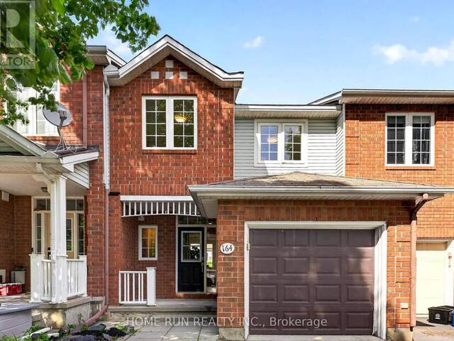 164 GRAY CRESCENT Ottawa Ontario, K2K 3L9 - 3 Bedrooms Home For Sale