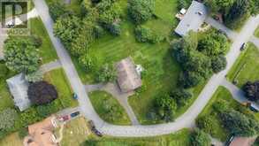 201 LINDA LOOP | Kinburn Ontario | Slide Image Two