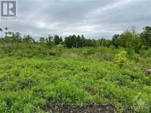 860 SUMMIT PRIVATE | Clarence-Rockland Ontario | Slide Image Four