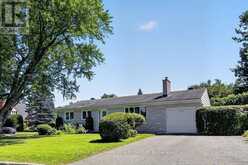 20 CRAMER DRIVE | Ottawa Ontario | Slide Image Two