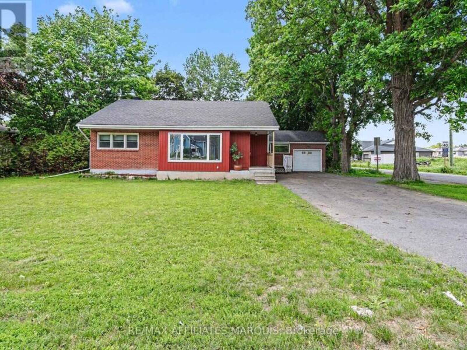 6036 PERTH STREET, Ottawa, Ontario K0A 2Z0