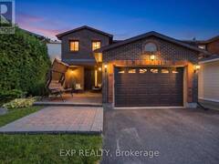 42 VALLEY RIDGE STREET Ottawa Ontario, K2E 7W2