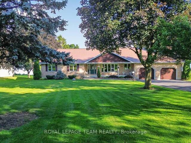 1363 COUNTY 2 ROAD Prescott Ontario, K0E 1T0 - 3 Bedrooms Waterfront Home For sale
