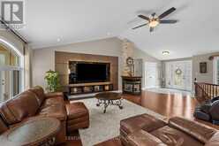 1302 BANKFIELD ROAD | Ottawa Ontario | Slide Image Four