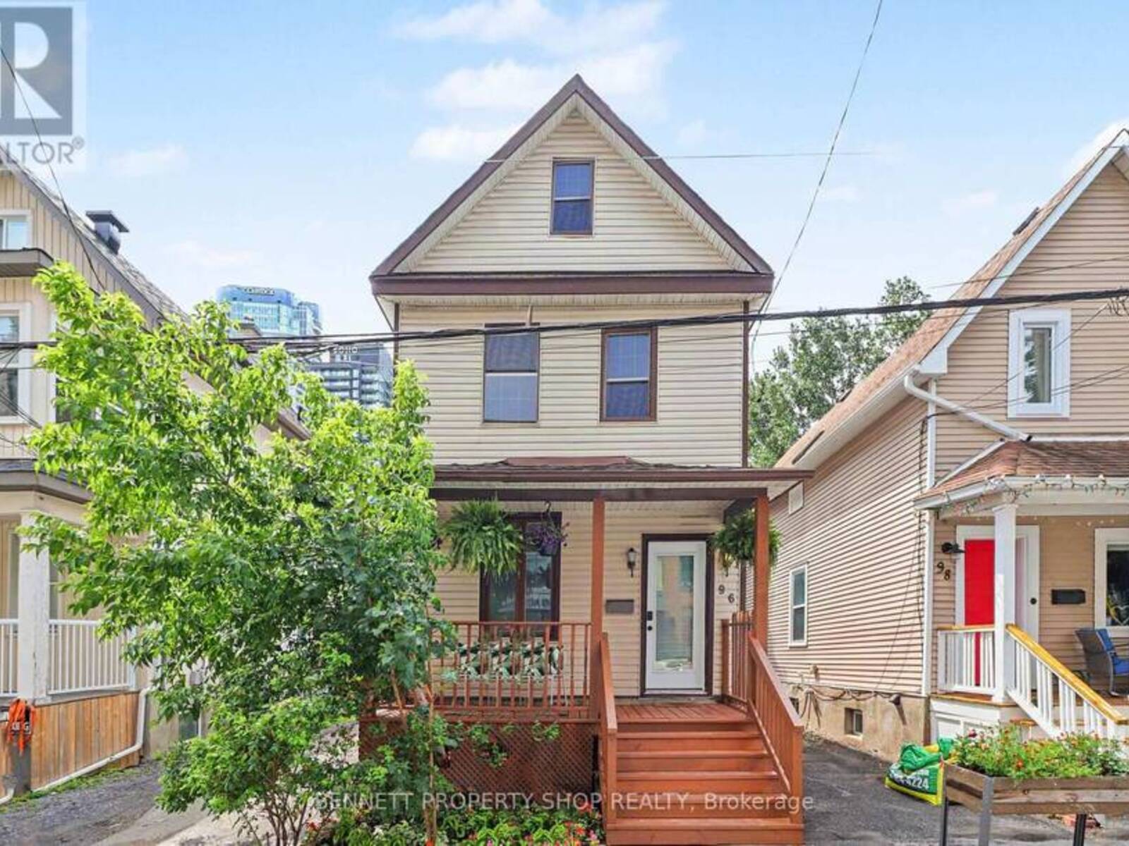 96 NORMAN STREET, Ottawa, Ontario K1S 3K6