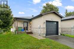 A - 32 DAVID STREET | Edwardsburgh-Cardinal Ontario | Slide Image Two