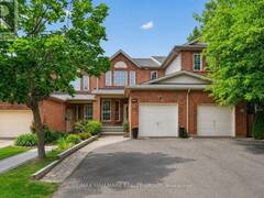 174 CARWOOD CIRCLE W Ottawa Ontario, K1K 4V6