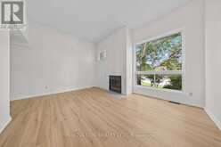 2 - 76 ESTERLAWN PRIVATE | Ottawa Ontario | Slide Image Six