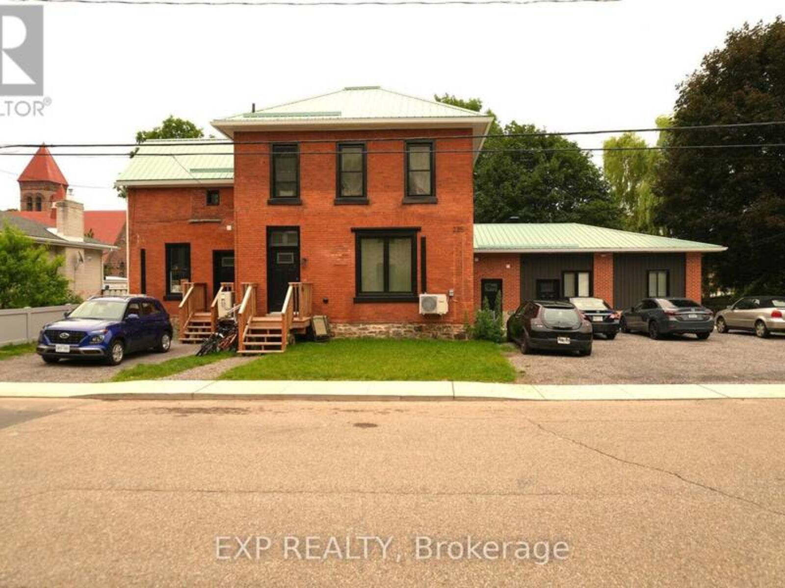 235 JAMES STREET W, Prescott, Ontario K0E 1T0
