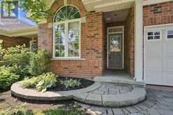 110 HEATHERCREST PRIVATE | Ottawa Ontario | Slide Image Two