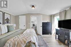 6727 CHRIS TIERNEY PRIVATE | Ottawa Ontario | Slide Image Nineteen