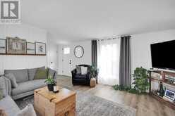 6727 CHRIS TIERNEY PRIVATE | Ottawa Ontario | Slide Image Seven