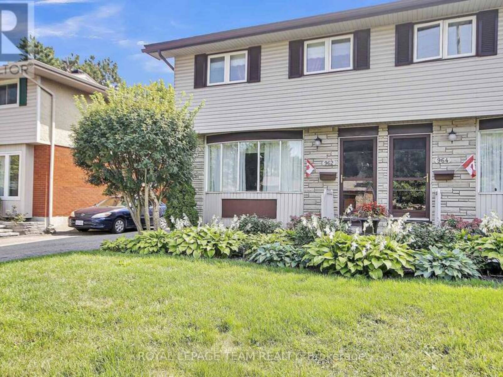 962 DYNES ROAD, Ottawa, Ontario K2C 0G8