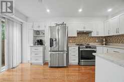 2020 BREEZEWOOD STREET | Ottawa Ontario | Slide Image Twelve