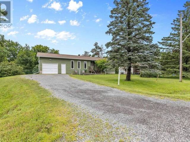 8097 LAURIE LANE Ottawa Ontario, K0A 2P0 - 3 Bedrooms Home For Sale