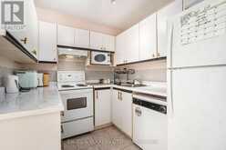907 - 475 LAURIER AVENUE W | Ottawa Ontario | Slide Image Twelve