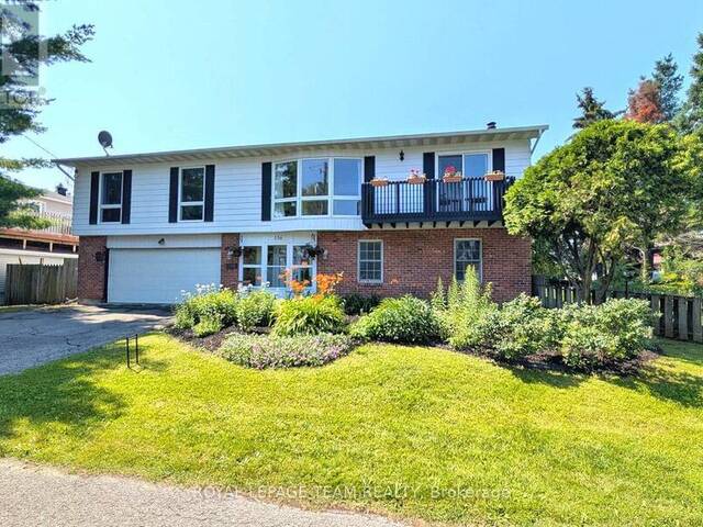 136 JAMES CUMMINGS AVENUE Ottawa Ontario, K2H 8E1 - 4 Bedrooms Home For Sale