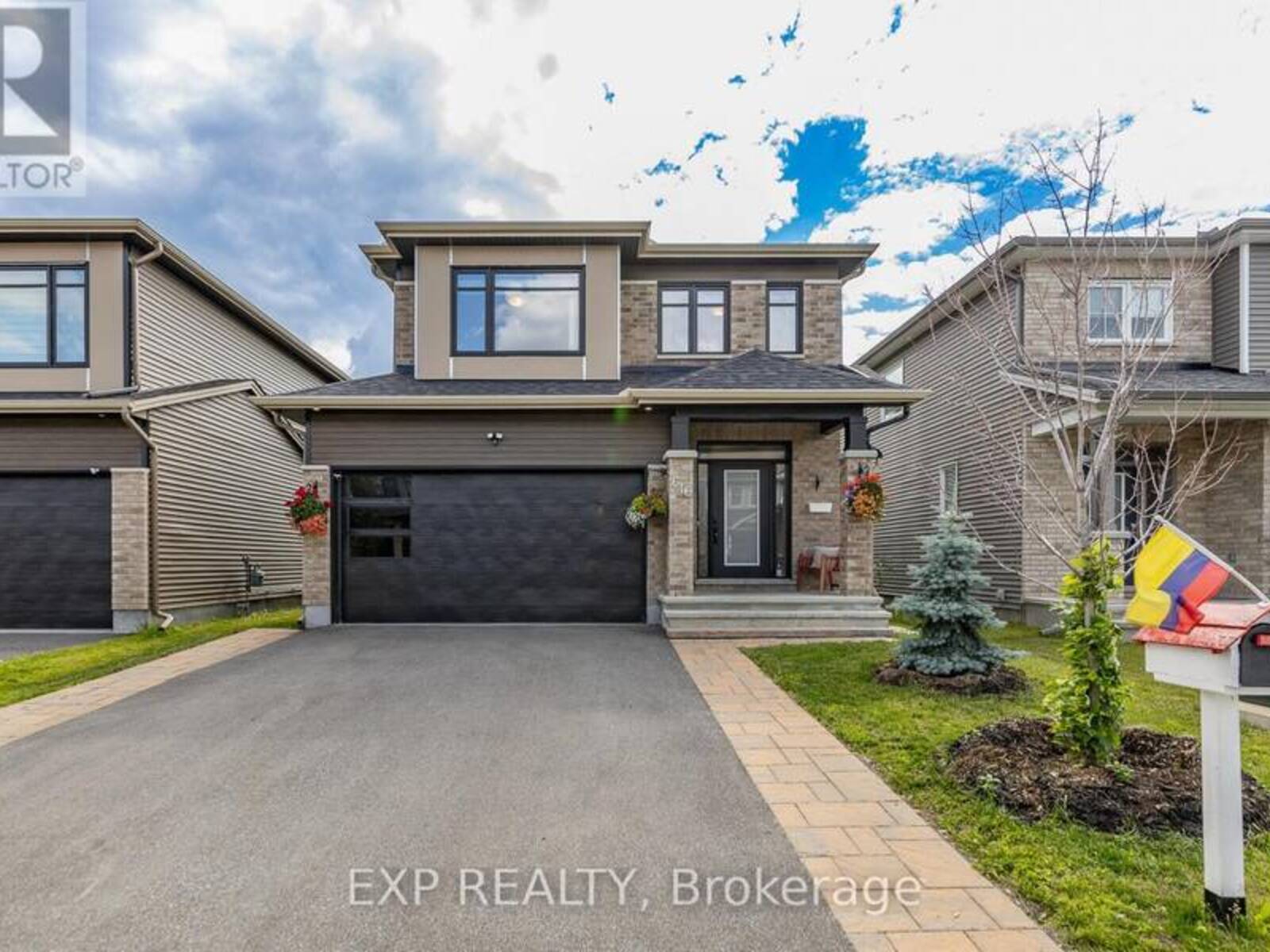 616 MOONFLOWER CRESCENT, Ottawa, Ontario K1T 0X8