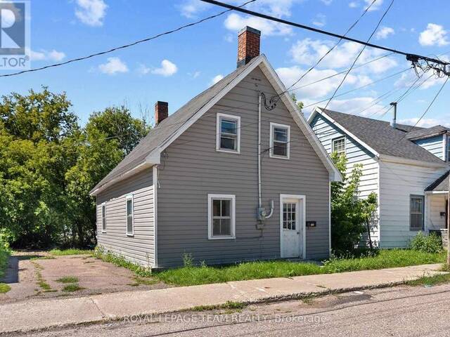 42 BONNECHERE STREET S Renfrew Ontario, K7V 1Z1 - Property For Sale