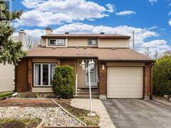 125 LANARK AVENUE Ottawa Ontario, K1Z 8P6