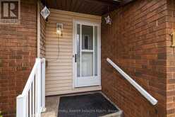 125 LANARK AVENUE | Ottawa Ontario | Slide Image Four