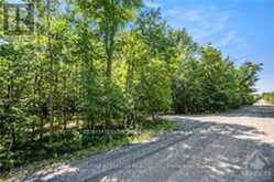6 ROCK FOREST ROAD | Ottawa Ontario | Slide Image Four