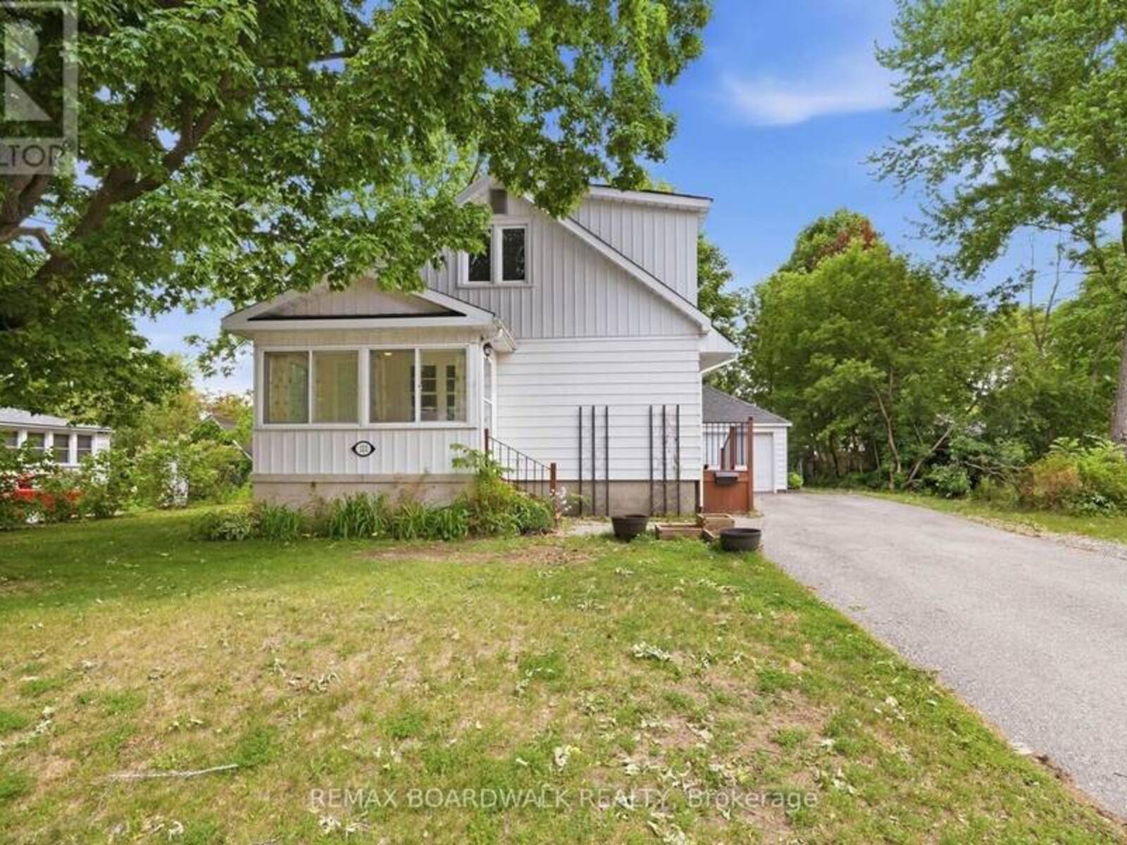 111 BECKWITH STREET E, Perth, Ontario K7H 1C8