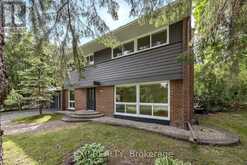 14 CARR CRESCENT | Ottawa Ontario | Slide Image Three