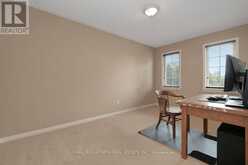 358 ALDWORTH PRIVATE | Ottawa Ontario | Slide Image Nineteen