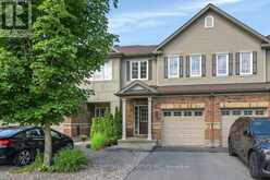 358 ALDWORTH PRIVATE | Ottawa Ontario | Slide Image Three