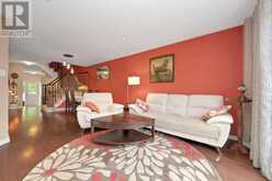 358 ALDWORTH PRIVATE | Ottawa Ontario | Slide Image Eight