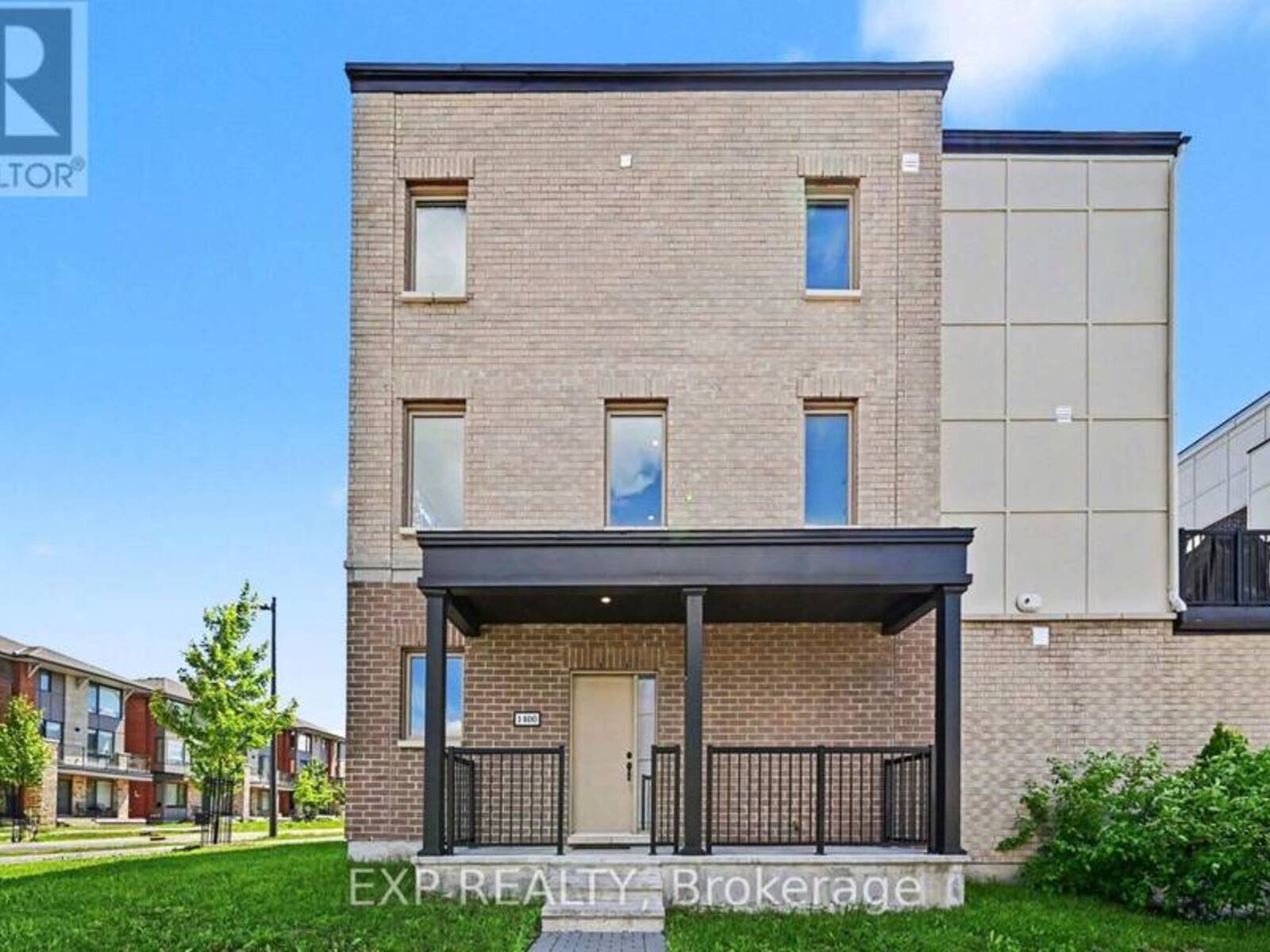 1400 HEMLOCK ROAD, Ottawa, Ontario K1K 5A8