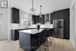 301 MOONLIGHT DRIVE | Russell Ontario | Slide Image Nine