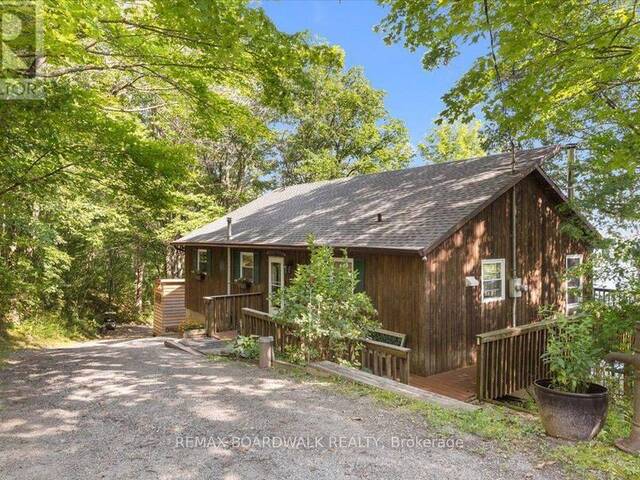 781 NORTH SHORE ROAD Westport Ontario, K0G 1X0 - 5 Bedrooms Waterfront Home For sale
