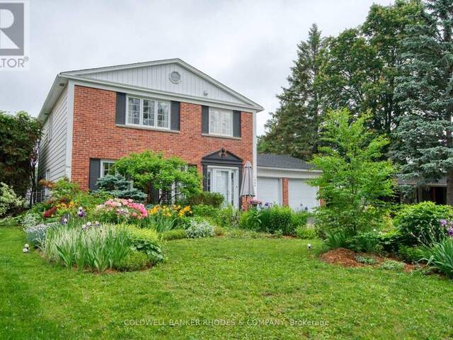 1666 AMBERDALE CRESCENT Ottawa Ontario, K1H 7B3 - 3 Bedrooms Home For Sale